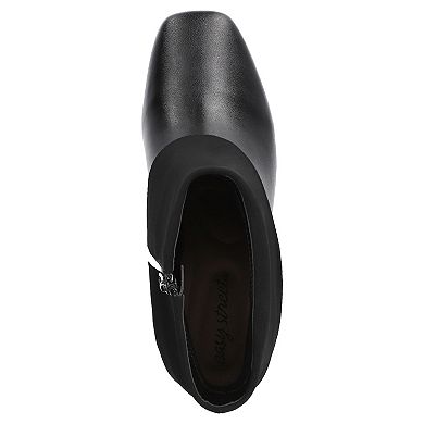 Easy Street Sutton Women's Square Toe Ankle Boots