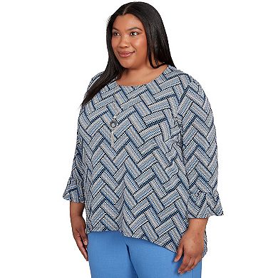 Plus Size Alfred Dunner Chevron Textured Knit Top with Necklace