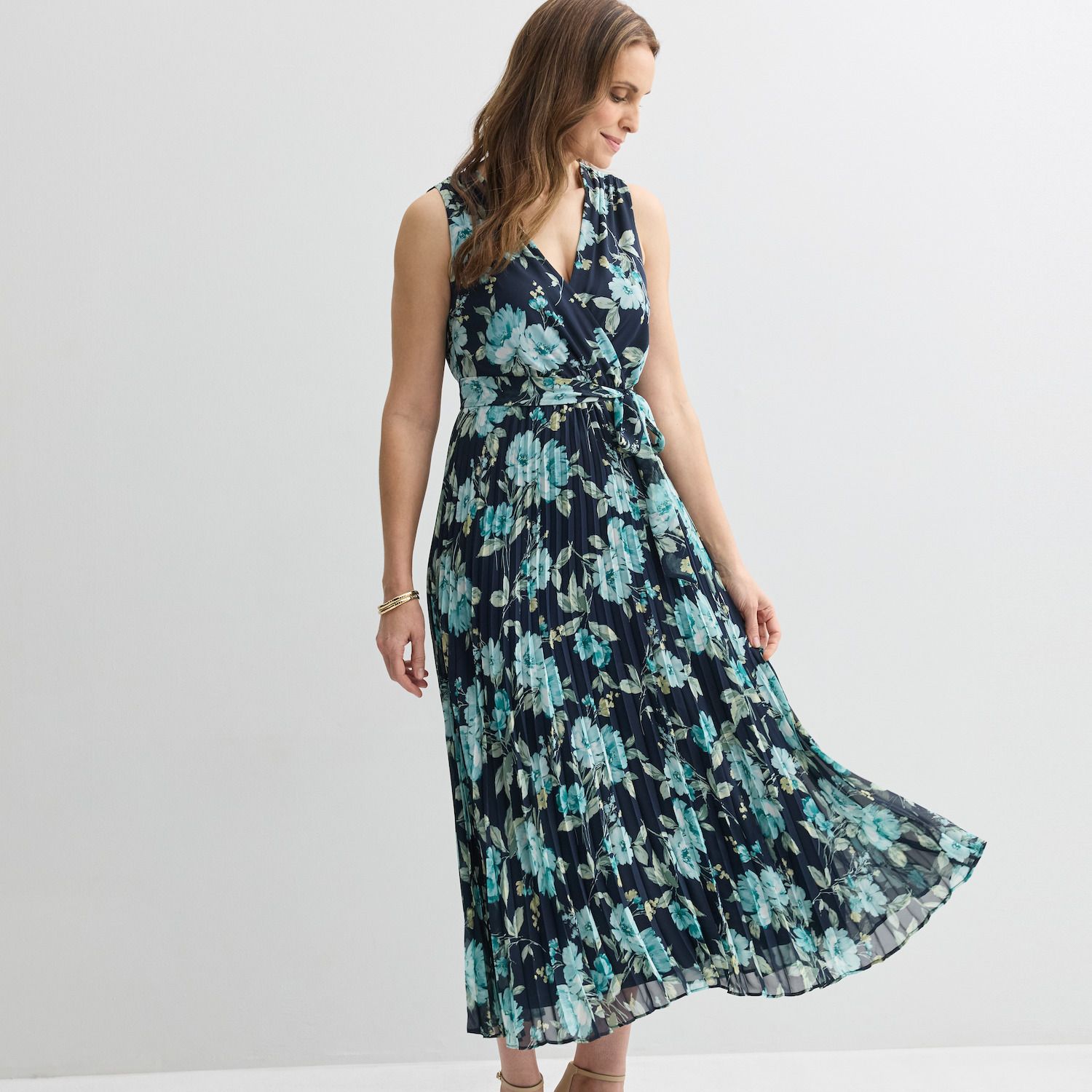 Женские платья 5th + Madison Edit Sleeveless Surplice Pleated Midi Dress
