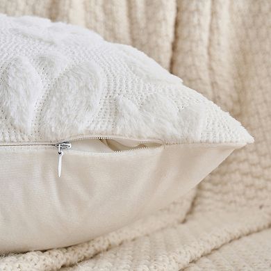 Throw Pillow Covers Set of 2, Soft Flower Pattern Plush Jacquard Pillow Cases Decoration for Bedroom