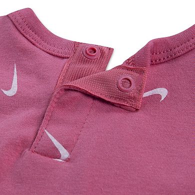 Newborn Baby Girls Nike Swooshfetti Ruffle Sleeve Romper & Bucket Hat 2-Piece Set