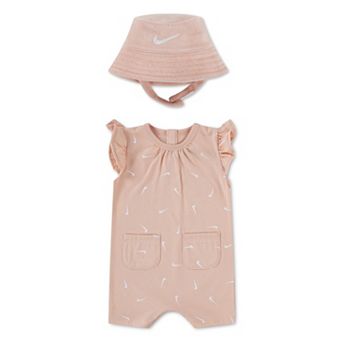 Newborn Baby Girls Nike Swooshfetti Ruffle Sleeve Romper & Bucket Hat 2 pc Set