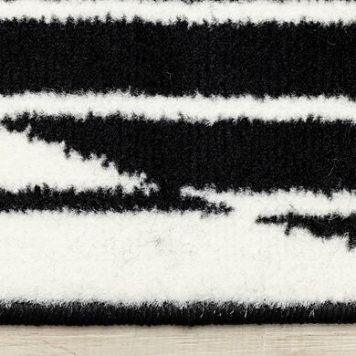 Functional Style Black White Modern Rug