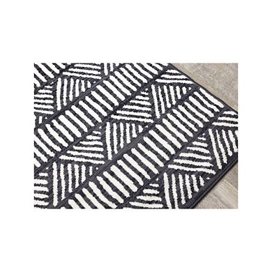 Functional Style Grey White Rug, 4'7" x 6'7"