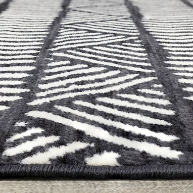 Functional Style Grey White Rug, 4'7" x 6'7"