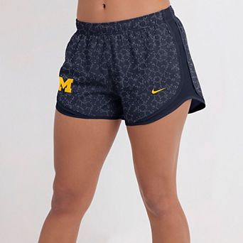 Women's Nike Navy Michigan Wolverines Tempo Pattern Performance Shorts