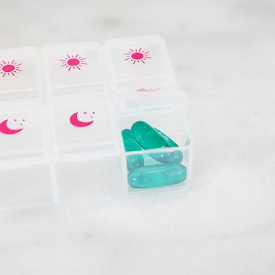 MYTAGALONGS Vitamin Organizer & Pill Case