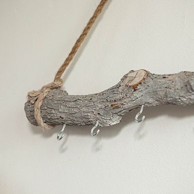 Uniquewise 19-inch Natural Decorative Jujube Wooden Log Hanging Farmhouse Wall Decor with 5 Hooks