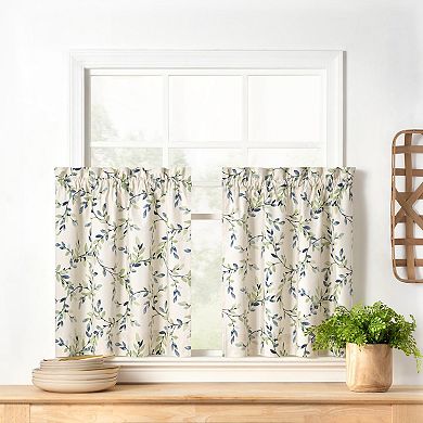 50% Polyester and 50% Cotton Blend Vintag Scale Printed Vine Pattern Curtain Tier Set