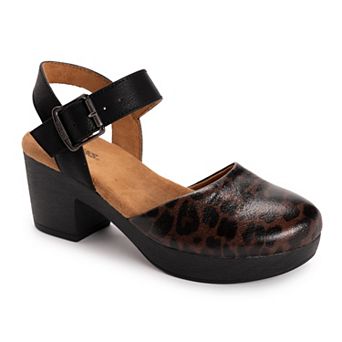 MUK LUKS Merritt Women's Quarter Strap Clogs