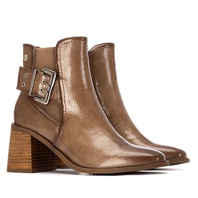 Women's Heeled Patent Leather Chelsea Booties By XTI 144315