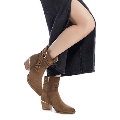 Women's Suede Italian Western Booties By XTI 144461