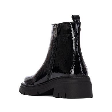 Women's Patent Leather Chelsea Booties By XTI 144297