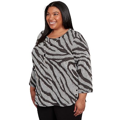 Plus Size Alfred Dunner Animal Houndstooth Top with Necklace