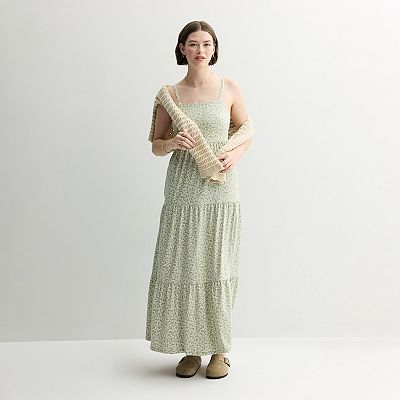 maxi dresses juniors Trixxi Cameo Dress, Navy, Size Xxs: XXS/Navy while a side slit adds subtle movement and a touch of allure Angie Crochet Trim V-Neck Maxi