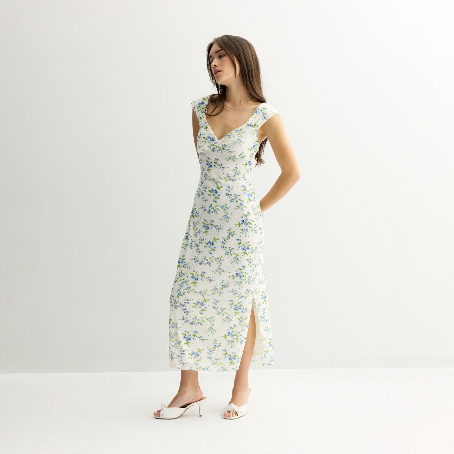 Женские платья Live Juniors' Live To Be Spoiled Power Mesh Maxi Dress