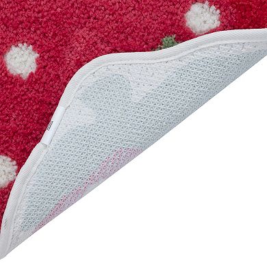 VCNY Home Strawberry Shaped Tufted Bathroom Rug