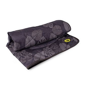 Body Glove Waterproof Throw Pet Bed