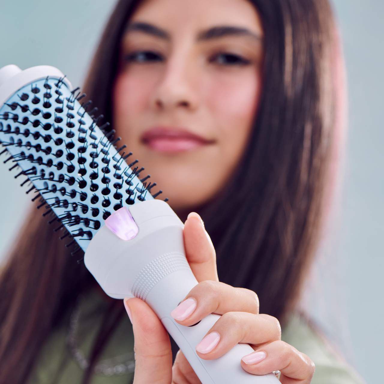 Mane It's Giving Body Thermal Round Brush - Thumbnail 5