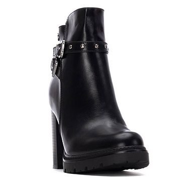 Refresh Women's Heeled Ankle Booties 172925
