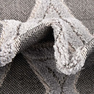 Unique Loom Derek Arlo Geometric Throw or Area Rug