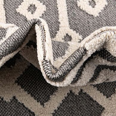 Unique Loom Lenny Arlo Throw or Area Rug