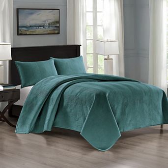 Pointehaven Chevron Design Velvet Quilt Set with Shams