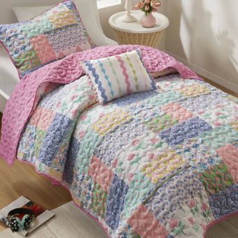 Intelligent Design Floral Patchwork Quilt Set