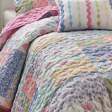 Intelligent Design Floral Patchwork Quilt Set