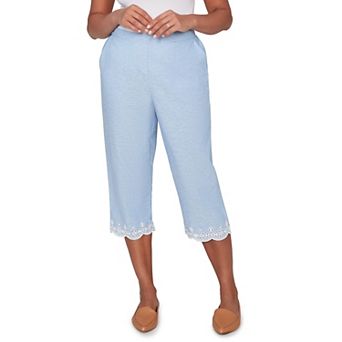 Petite Alfred Dunner Eyelet Embroidered Cuff Capri Pants