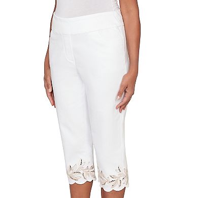 Petite Alfred Dunner Leaf Cut Out Super Stretch Denim Capris