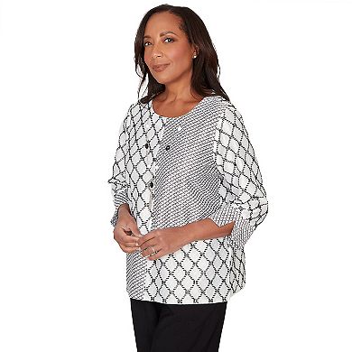 Petite Alfred Dunner Spliced Diamond Textured Top with Necklace
