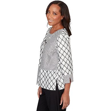 Petite Alfred Dunner Spliced Diamond Textured Top with Necklace