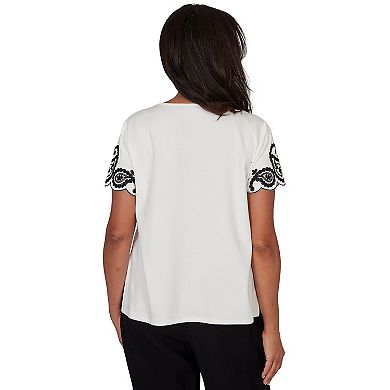 Petite Alfred Dunner Paisley Border Tee with Necklace