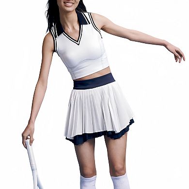 Women's Sleeveless Cropped Tennis Top with Contrast Collar and V-Neckline