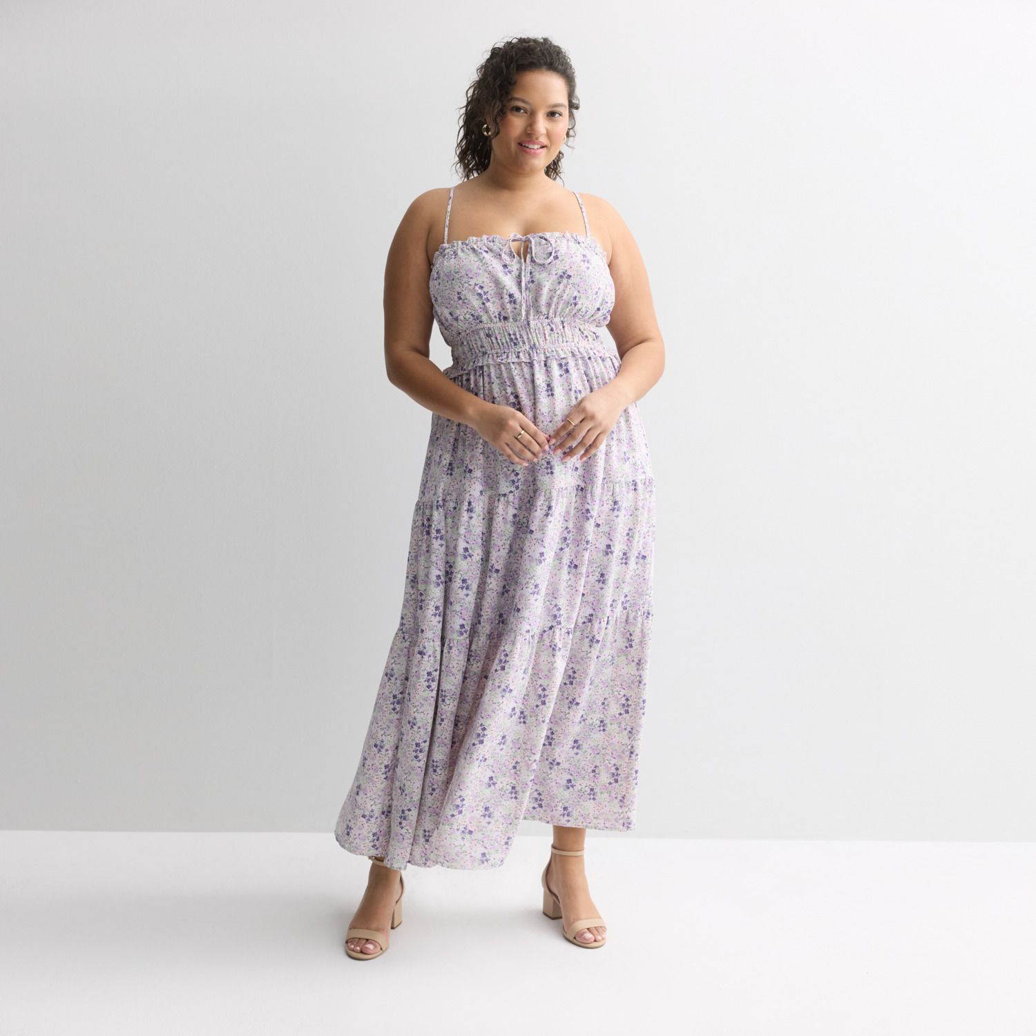 Женские платья Juniors' Plus Size Liberty Love Airflow Tie-Front Tiered Maxi Dress