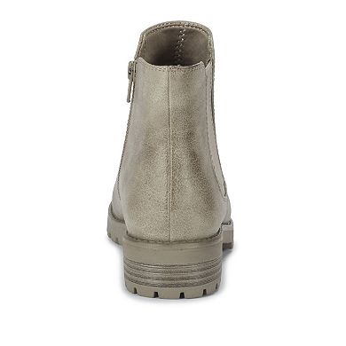 Baretraps Daytona Women's Chelsea Slip-On Lug Sole Boots