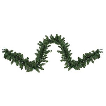 Northlight 9-ft. Pre-Lit Battery-Operated LED Artificial Christmas Garland