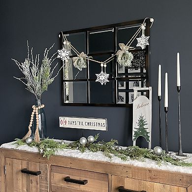 Northlight 4.75-ft. Snowflake & Frosted Mini Wreaths Christmas Garland