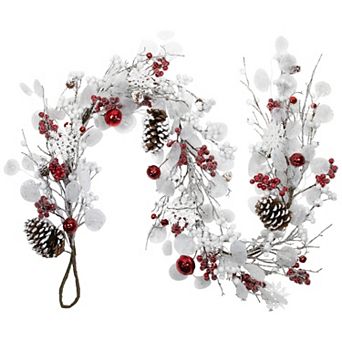 Northlight 6-ft. Berries & Snowflakes Artificial Christmas Garland