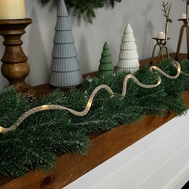 Northlight 6.75-ft. Pre-Lit Battery-Operated Rope Christmas Garland