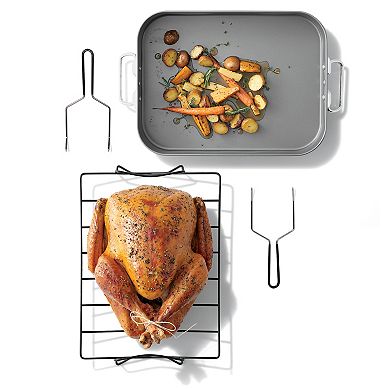 Mingle & Co. 16-Inch Carbon Steel Roasting Pan with Rack & Lifters