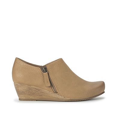 Baretraps Louise Women's Wedge Ankle Boots With Zip Closure