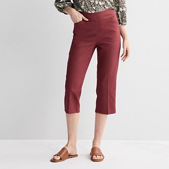 Petite Croft & Barrow® Effortless Pull-On Capris