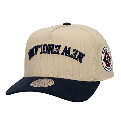 Men's Mitchell & Ness Cream/Navy New England Revolution Upside Down Pro Pinch Snapback Hat