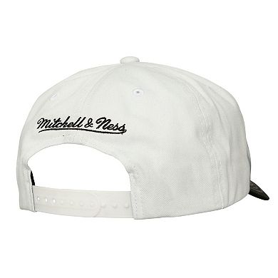 Men's Mitchell & Ness Black/White Chicago Bulls Dip Dye Pro Crown Adjustable Hat