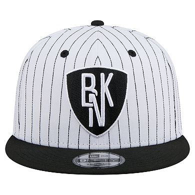 Men's New Era White Brooklyn Nets Deceptor Pinstripe 9FIFTY Snapback Hat