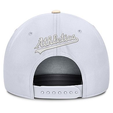 Men's Nike White/Cream Athletics Pro Performance Snapback Hat