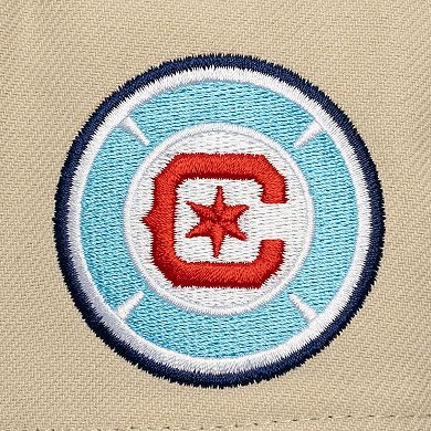 Men's Mitchell & Ness Cream/Navy Chicago Fire Upside Down Pro Pinch Snapback Hat