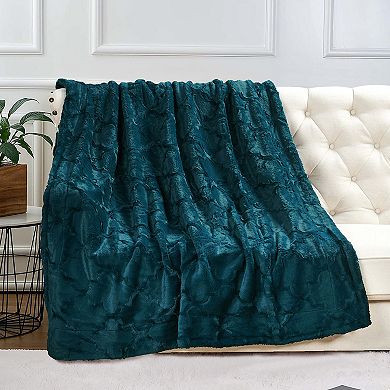 Home Soft Things Brushed Faux Fur Throw Blanket